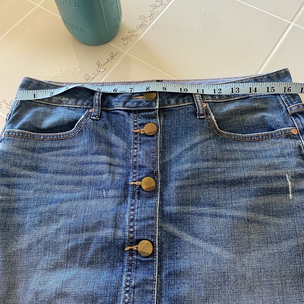 Gap 1969 Women’s Button Front Denim Skirt size 8 - Picture 7 of 8